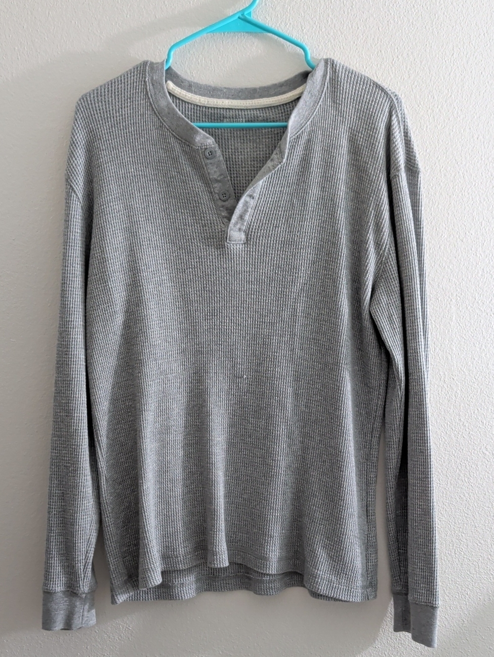 Hollister Grey Waffle Knit Top with Cream Trim